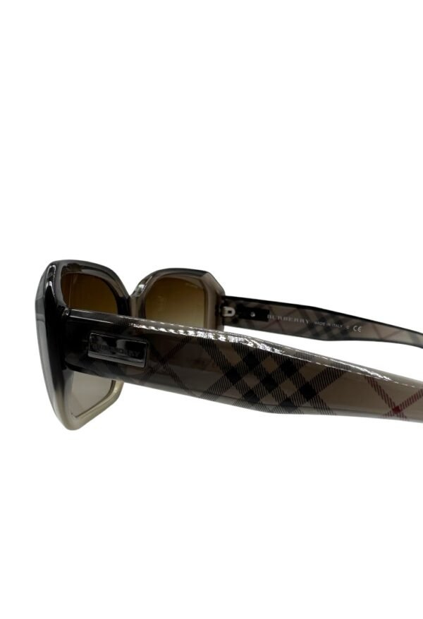 BURRBERRY - CHECK SQUERE SUNGLASSES - Image 8